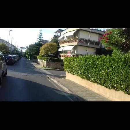 Casa Ludovica ليدو دي كامايوري